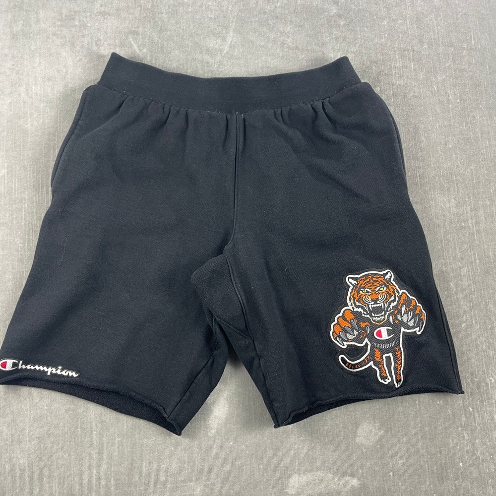 Champion Men Large Black Sweat Shorts Tiger Graphic Reverse Weave‎ Raw Hem